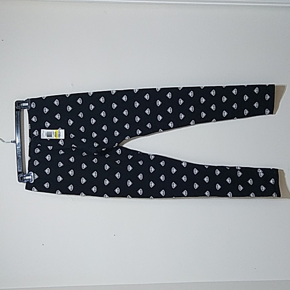 Material Girl Diamond Print Black Leggings